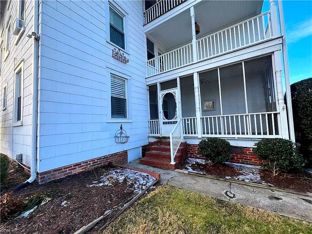403 W 4th AVE, FRANKLIN VA 23851 - Main photo