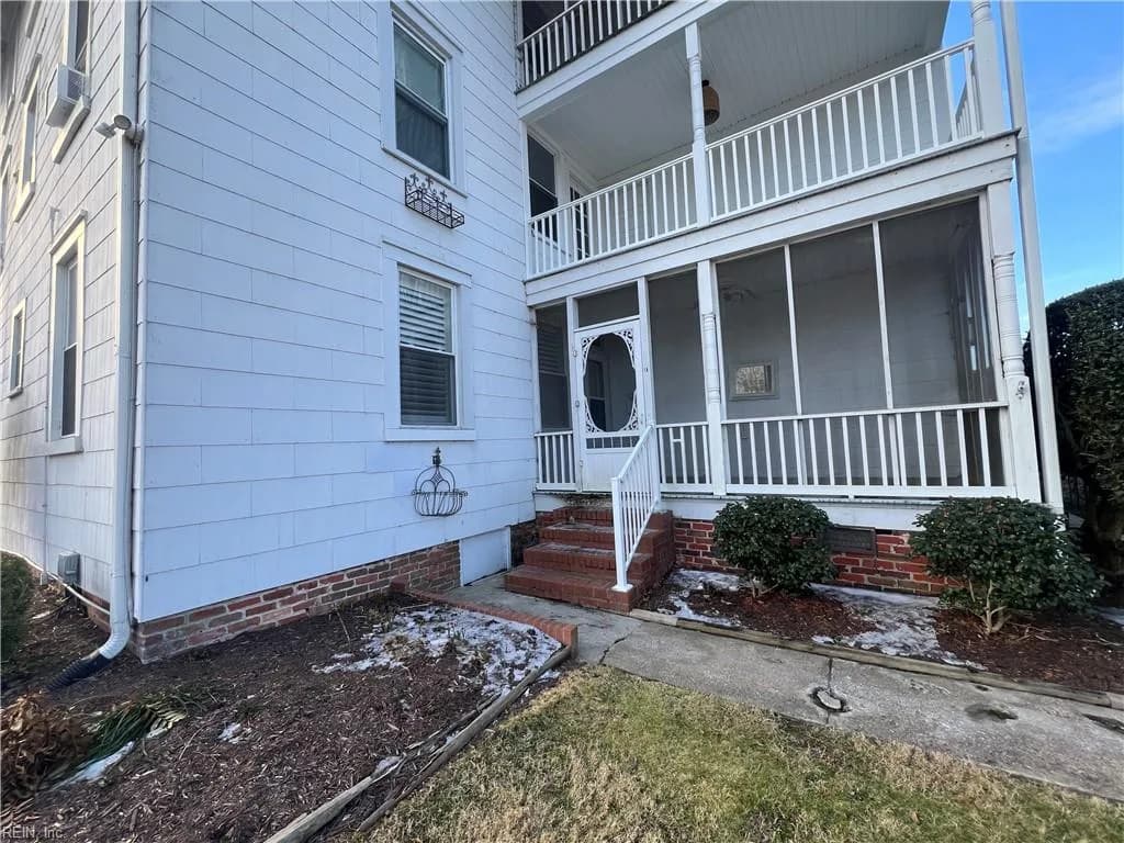 403 W 4th AVE, FRANKLIN VA 23851 - Main photo