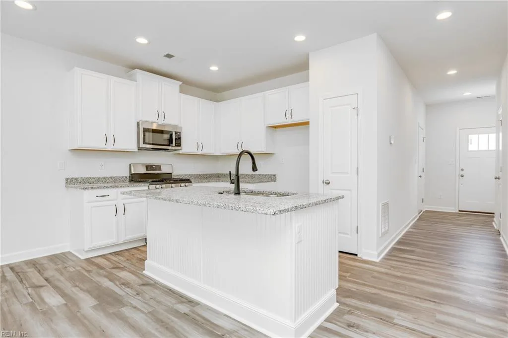 1008 Serene RD #101, SUFFOLK VA 23435 - Photo 5