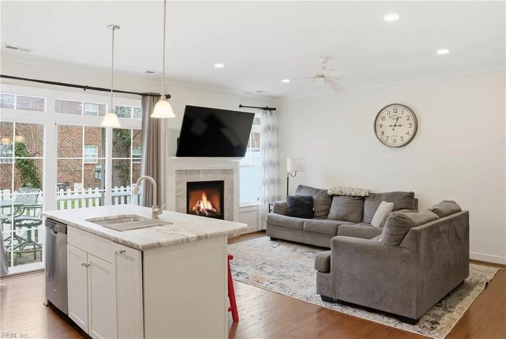 6 Village Park LN, POQUOSON VA 23662 - Photo 2