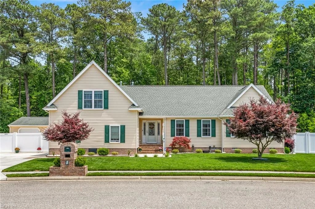 5 Boger CIR, Hampton — 4 bed Residential, 2,185 sqft