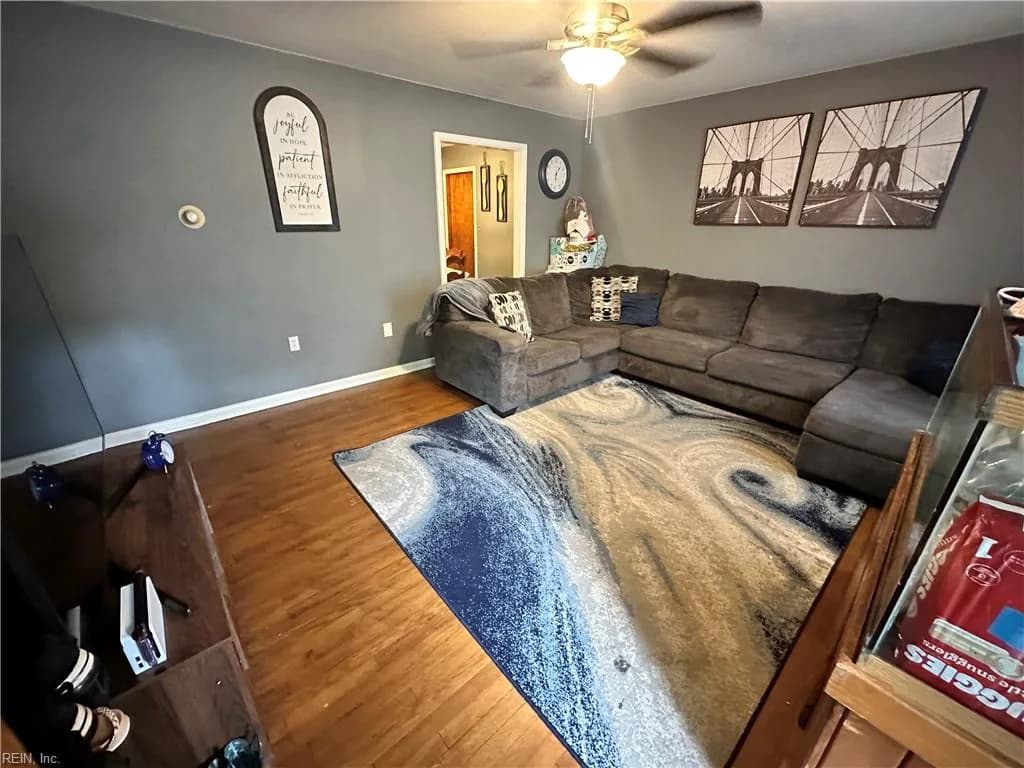713 Todds LN, HAMPTON VA 23666 - Photo 3