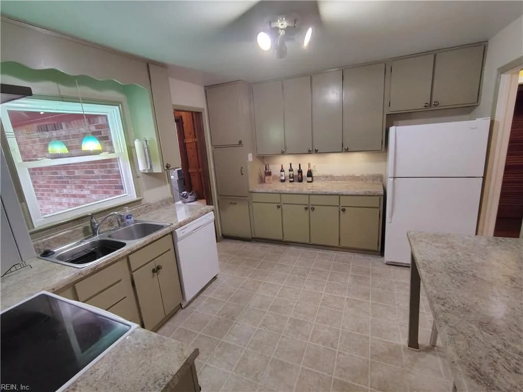 107 Druid DR, WILLIAMSBURG VA 23185 - Photo 2
