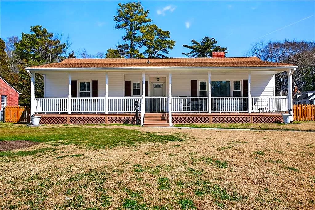 1200 Country Club RD, NEWPORT NEWS VA 23606 - Main photo