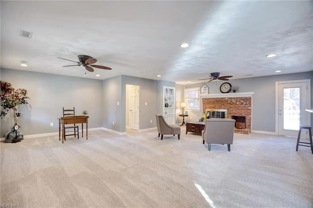 540 Sterling RD, VIRGINIABEACH VA 23464 - Photo 3