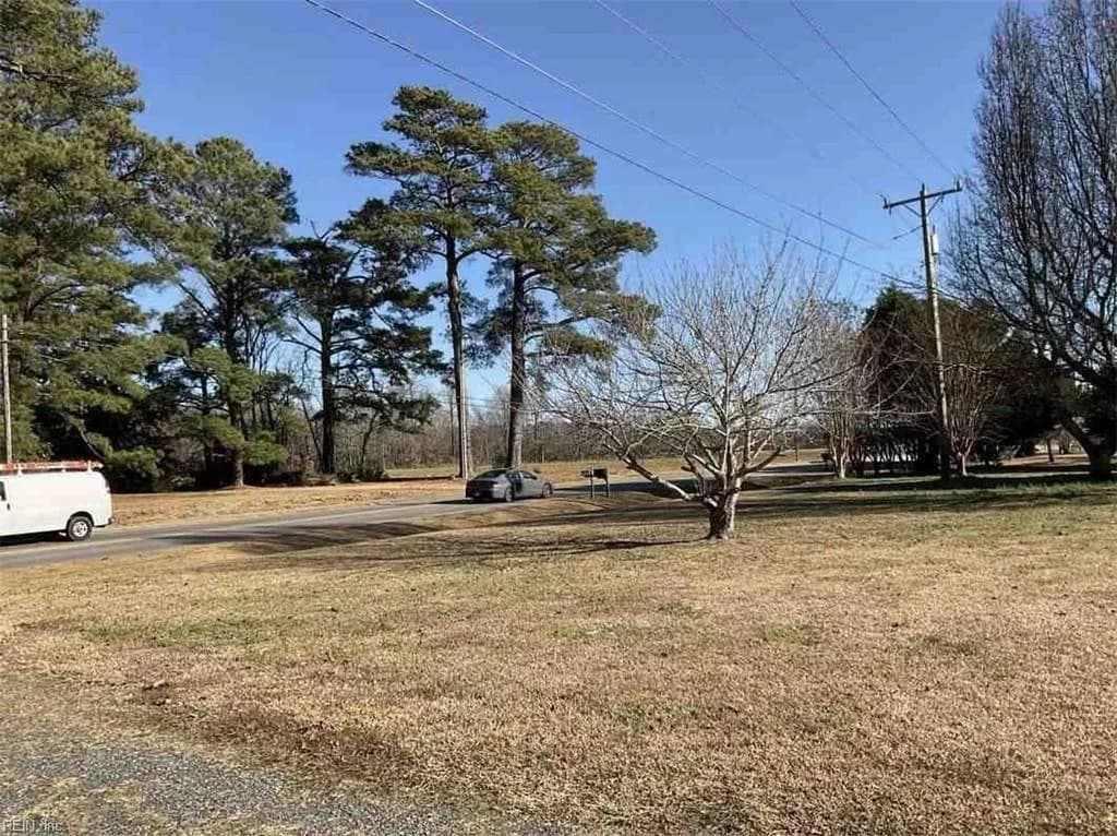 674 Tulls Creek RD, MOYOCK NC 27958 - Photo 4