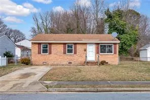 414 Institute DR, Hampton — 3 bed Residential, 1,000 sqft