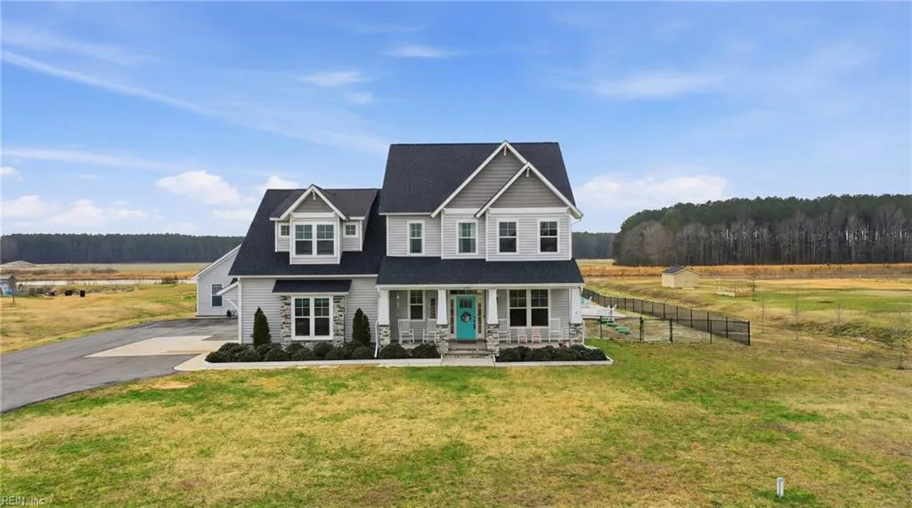 1501 Sanderson RD, Chesapeake — 4 bed Residential, 4,033 sqft