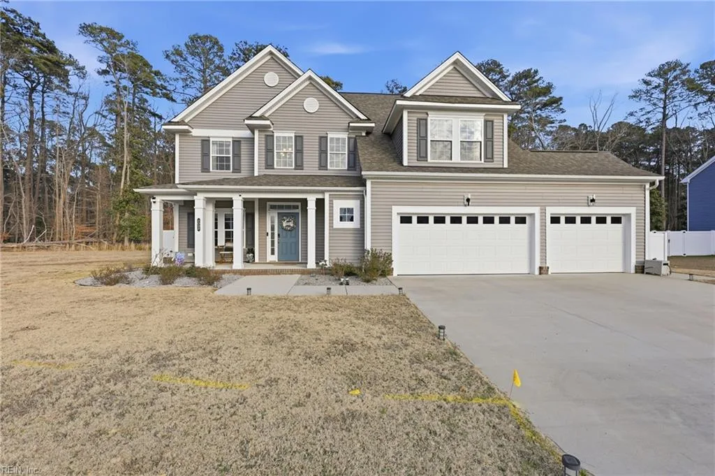2032 Herons Pointe LN, Suffolk — 3 bed Residential, 2,750 sqft