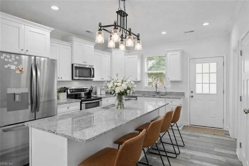 311 COOPER ST, HAMPTON VA 23669 - Photo 3