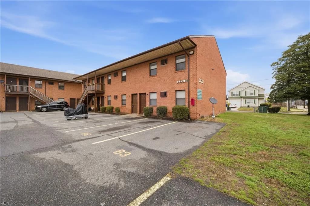 4914 E Princess Anne RD #B6, NORFOLK VA 23502 - Photo 2