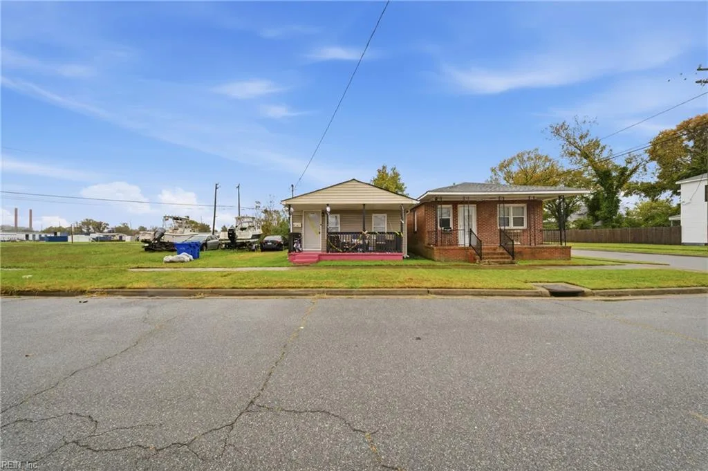 1241 Wirt AVE, PORTSMOUTH VA 23704