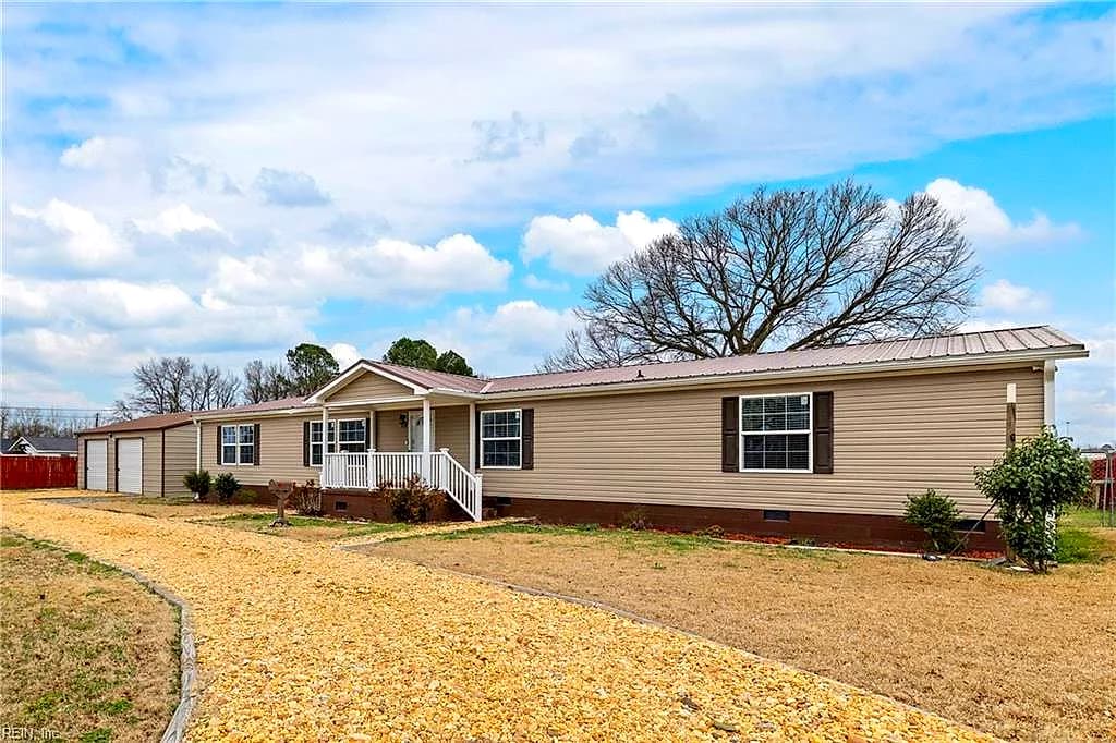 118 Harris AVE, EMPORIA VA 23847 - Main photo
