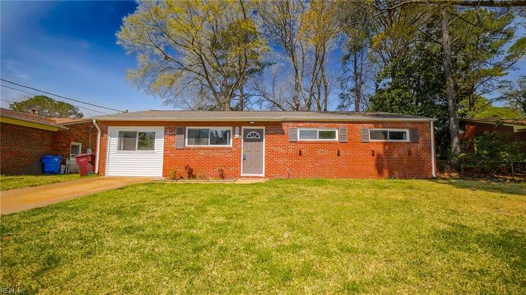 3924 Port RD, CHESAPEAKE VA 23321 - Main photo