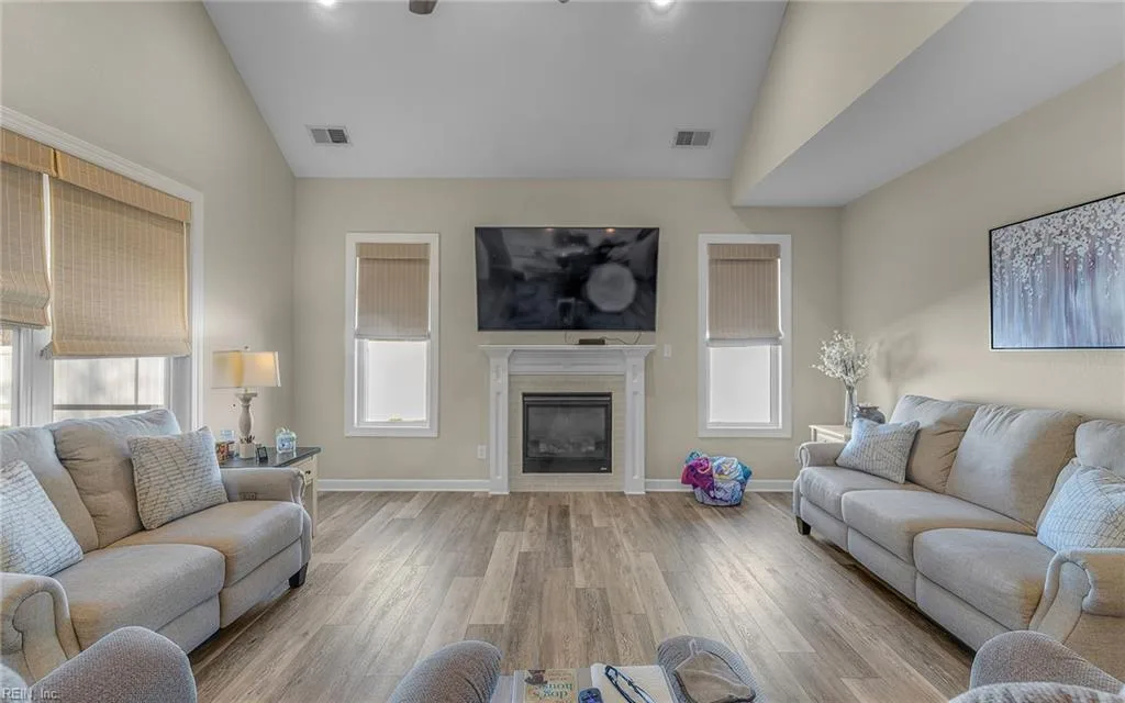 712 Jubilee CT, CHESAPEAKE VA 23322 - Photo 5