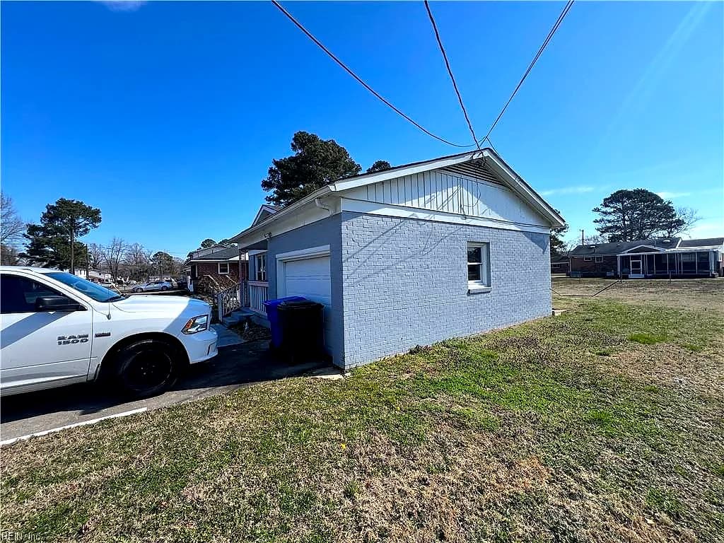 1103 Custis RD, SUFFOLK VA 23434 - Photo 3