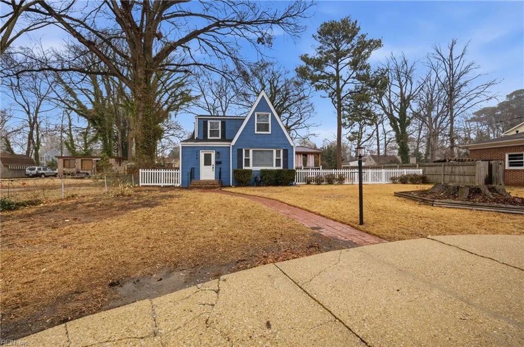 948 Newell AVE, Norfolk — 5 bed Residential, 1,782 sqft