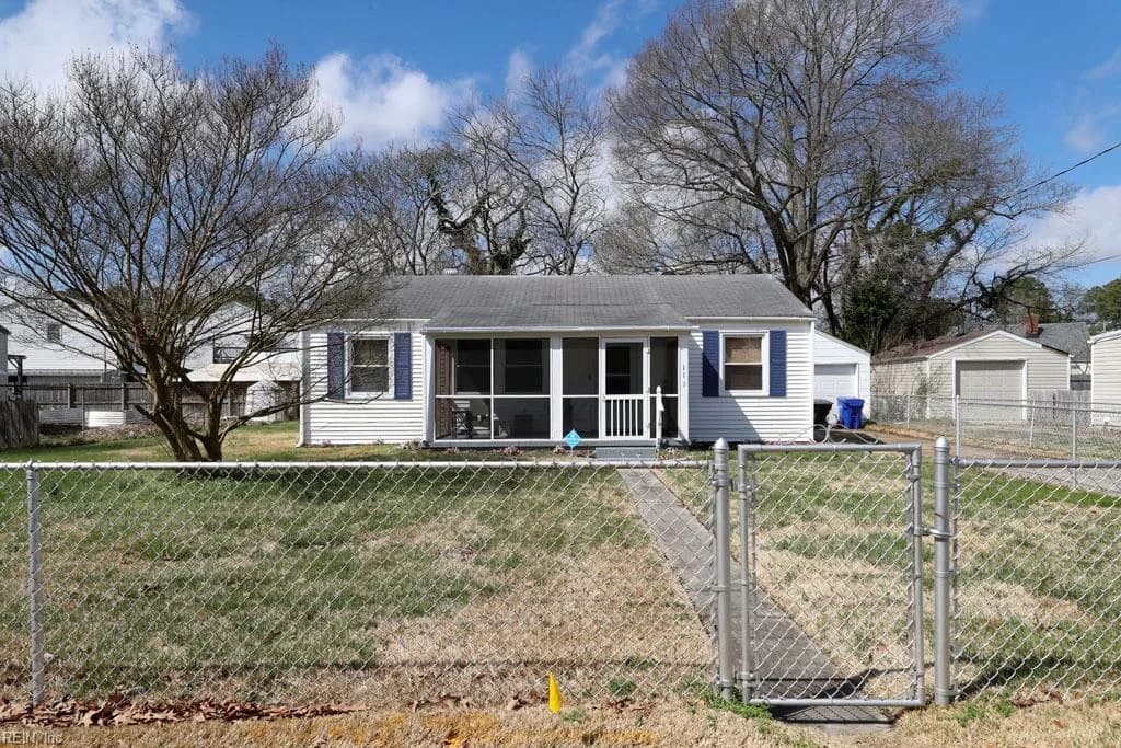 111 Sykes AVE, PORTSMOUTH VA 23701 - Main photo