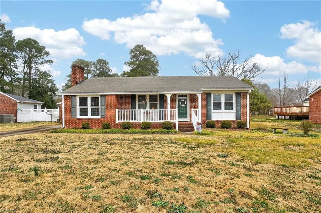 40 Holland LN, WINDSOR VA 23487 - Photo 2