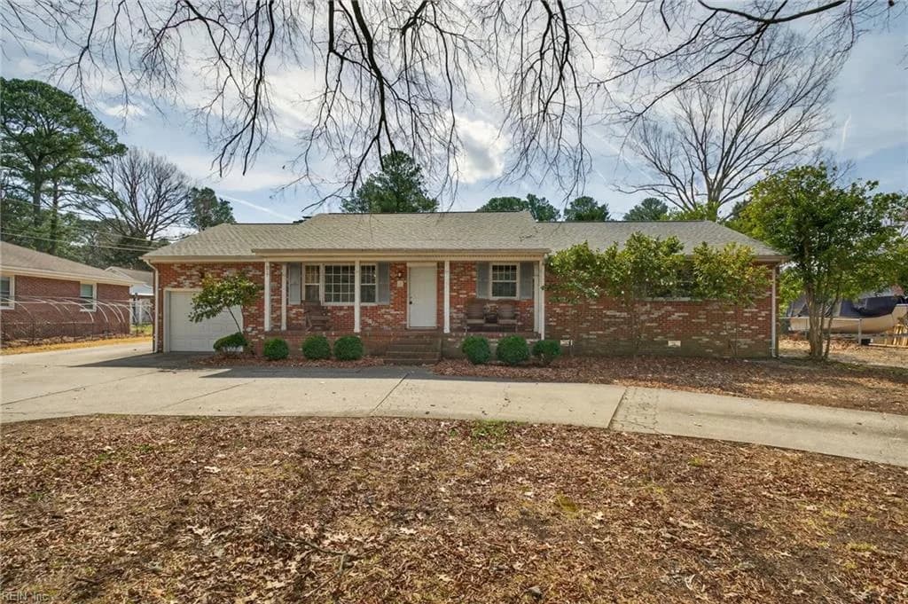 217 Cedar RD, CHESAPEAKE VA 23322 - Photo 2