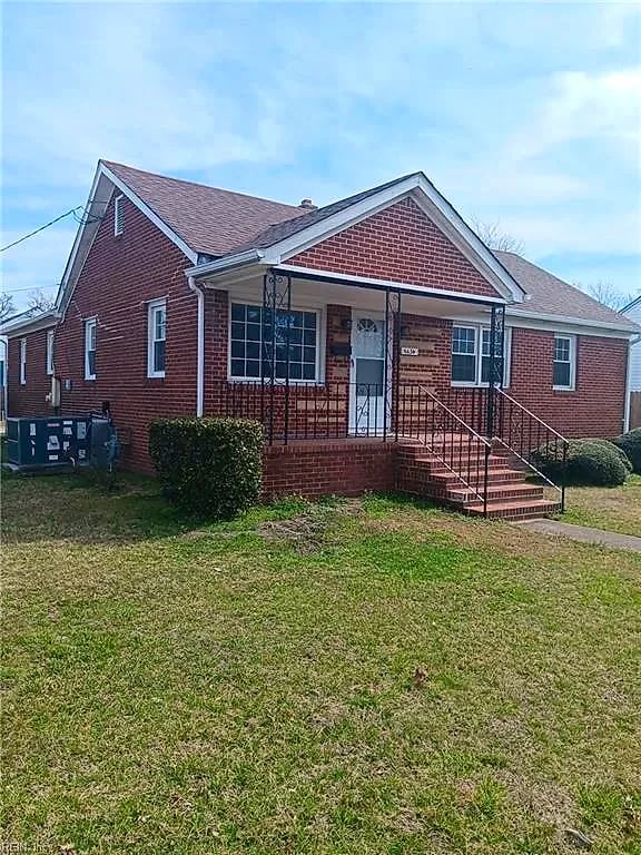 6634 Whitehorn DR, NORFOLK VA 23513