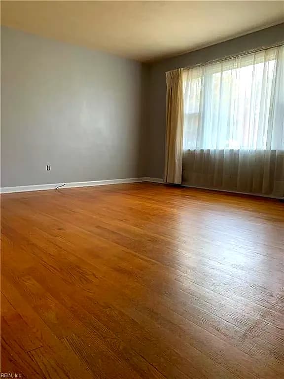 800 Old Oyster Point RD, NEWPORTNEWS VA 23602 - Photo 4