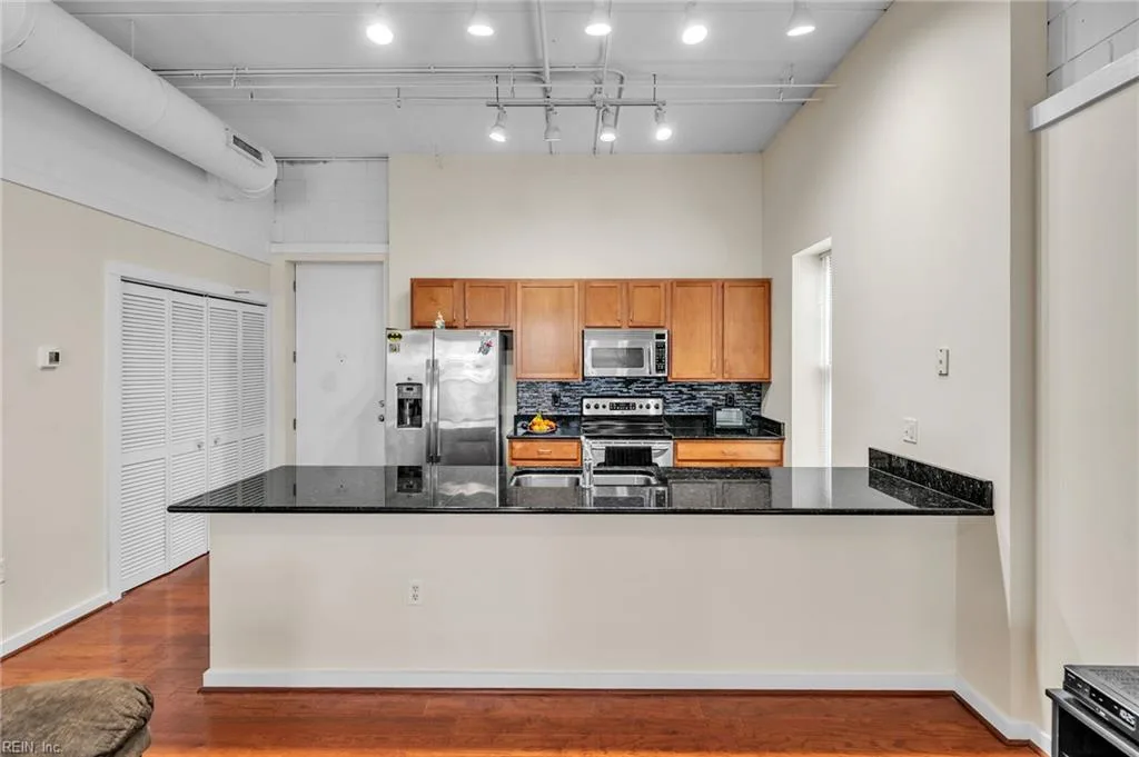 2951 Baltic AVE #110, VIRGINIABEACH VA 23451 - Photo 5