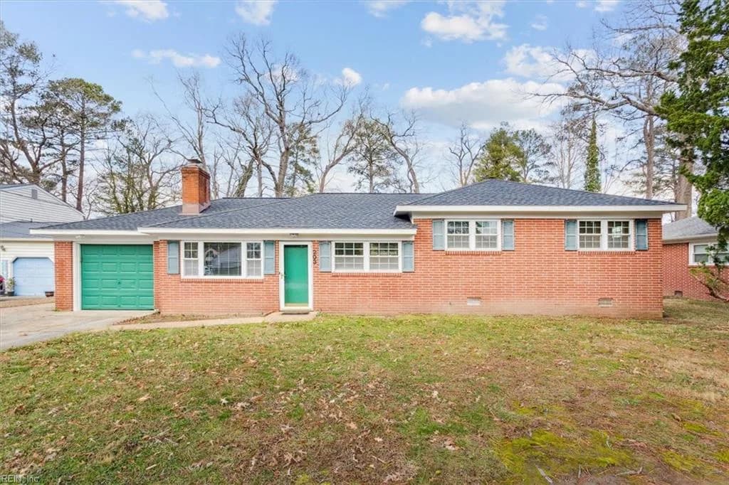 203 Mill RD, YORKTOWN VA 23693 - Photo 2