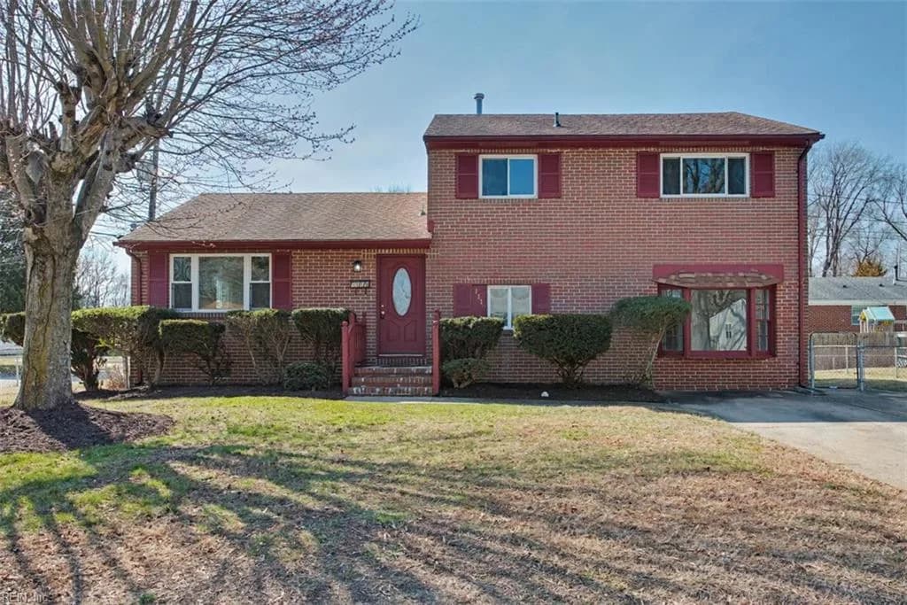 1119 Gatling DR, HAMPTON VA 23666 - Photo 3