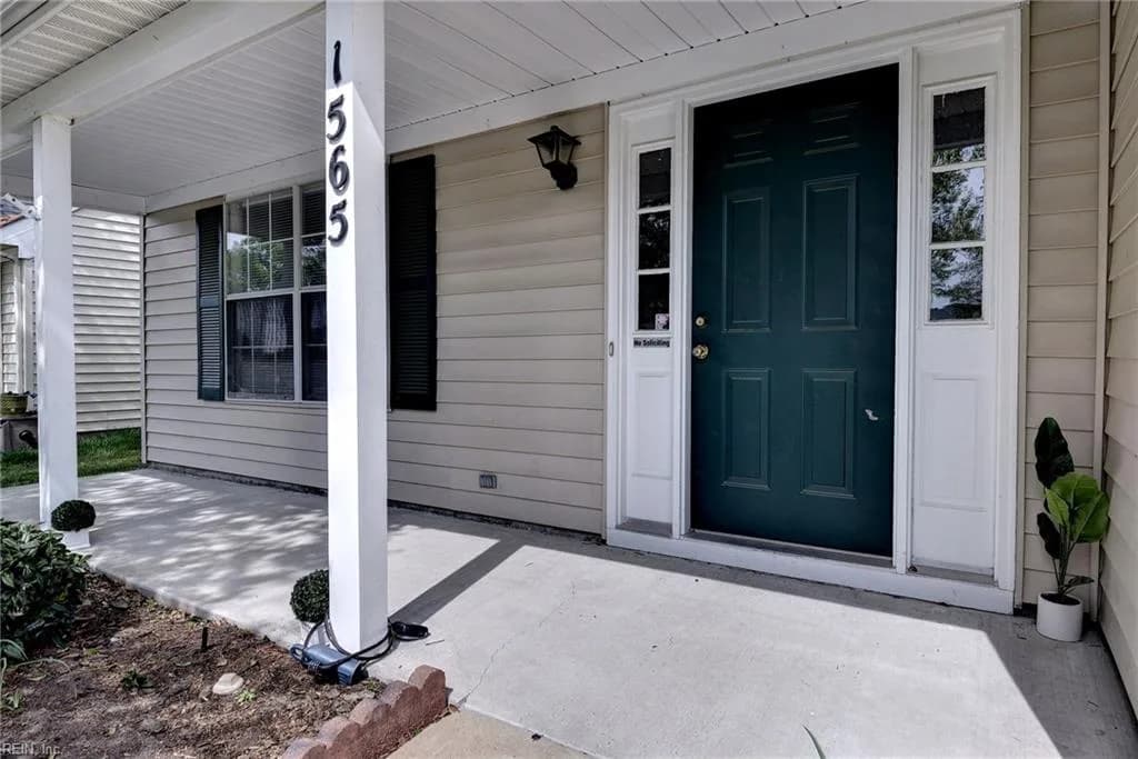 1565 Winthrope DR, NEWPORTNEWS VA 23602 - Photo 4