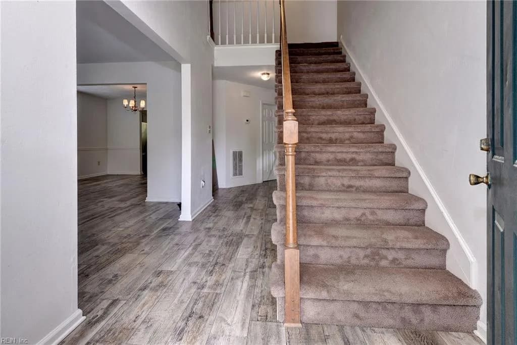 1565 Winthrope DR, NEWPORTNEWS VA 23602 - Photo 5
