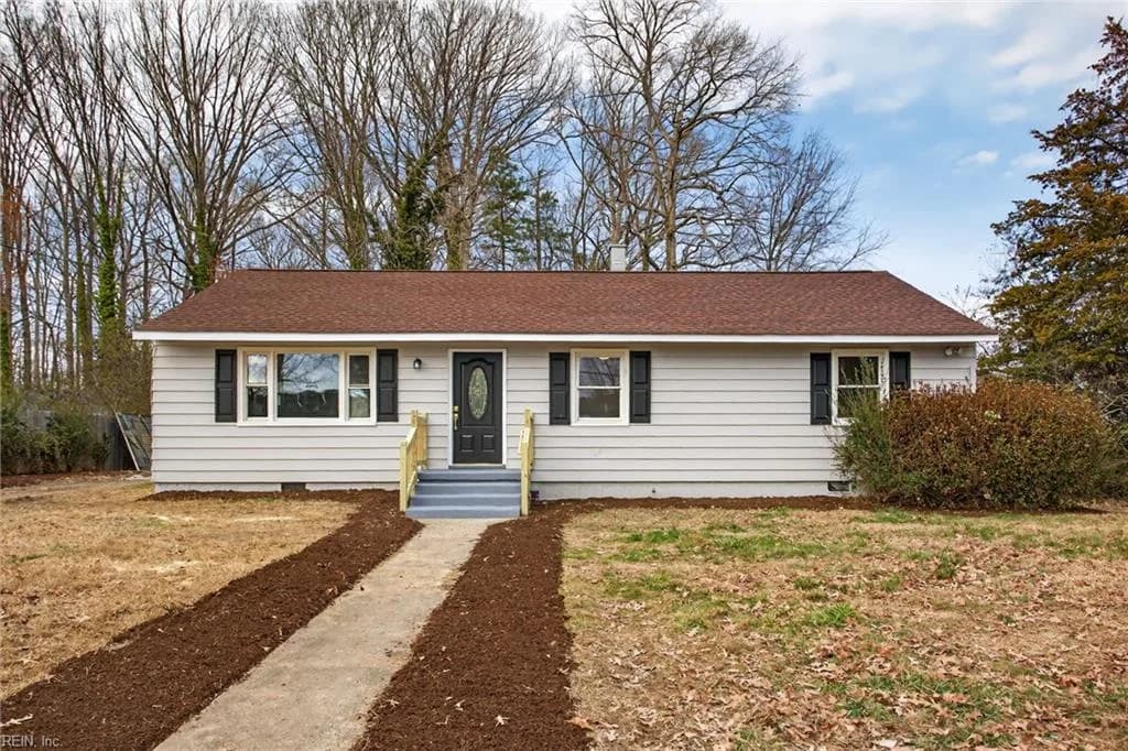 223 Woodhaven RD, NEWPORTNEWS VA 23608 - Photo 3