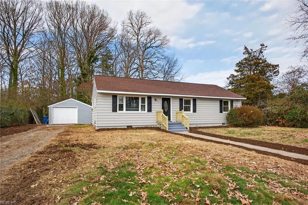 223 Woodhaven RD, NEWPORTNEWS VA 23608 - Photo 5