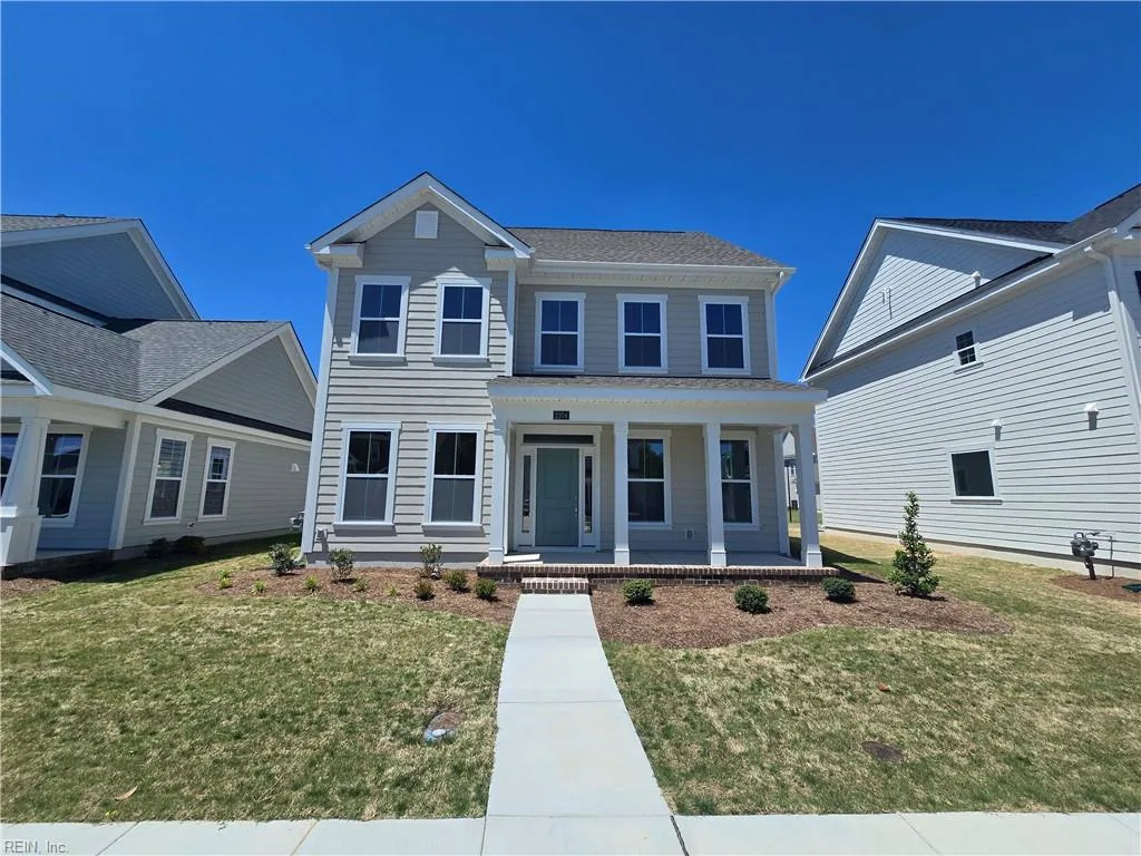 2204 Captiva LN, Chesapeake — 4 bed Residential, 2,454 sqft