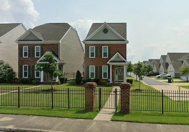 6705 Hampton Roads PW, SUFFOLK VA 23435 - Main photo