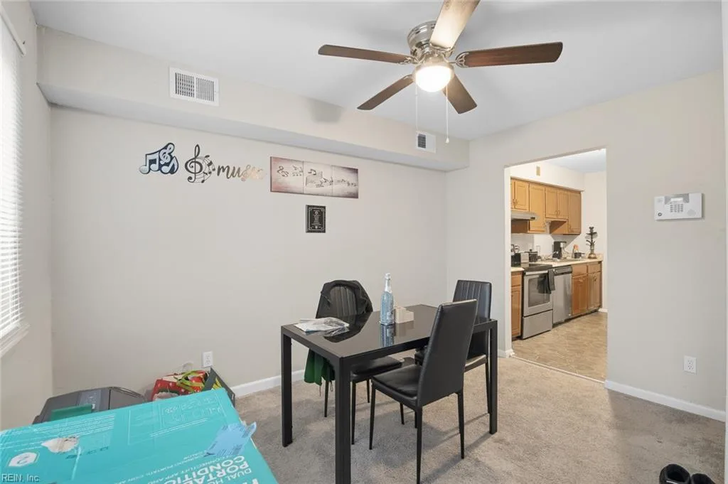 1525 Malibu PL, NEWPORTNEWS VA 23608 - Photo 3
