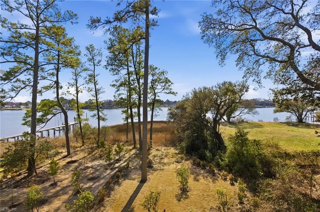 3017 Pretty Lake AVE, NORFOLK VA 23518 - Photo 5