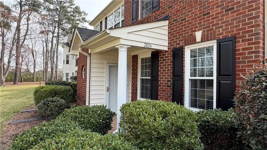 2824 Rose Garden WAY, VIRGINIABEACH VA 23456 - Photo 2