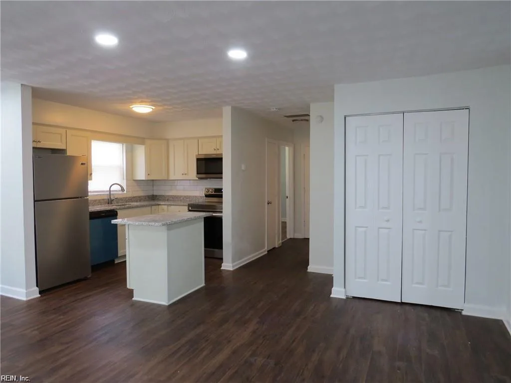 3553 Seay AVE #A, NORFOLK VA 23502 - Photo 4