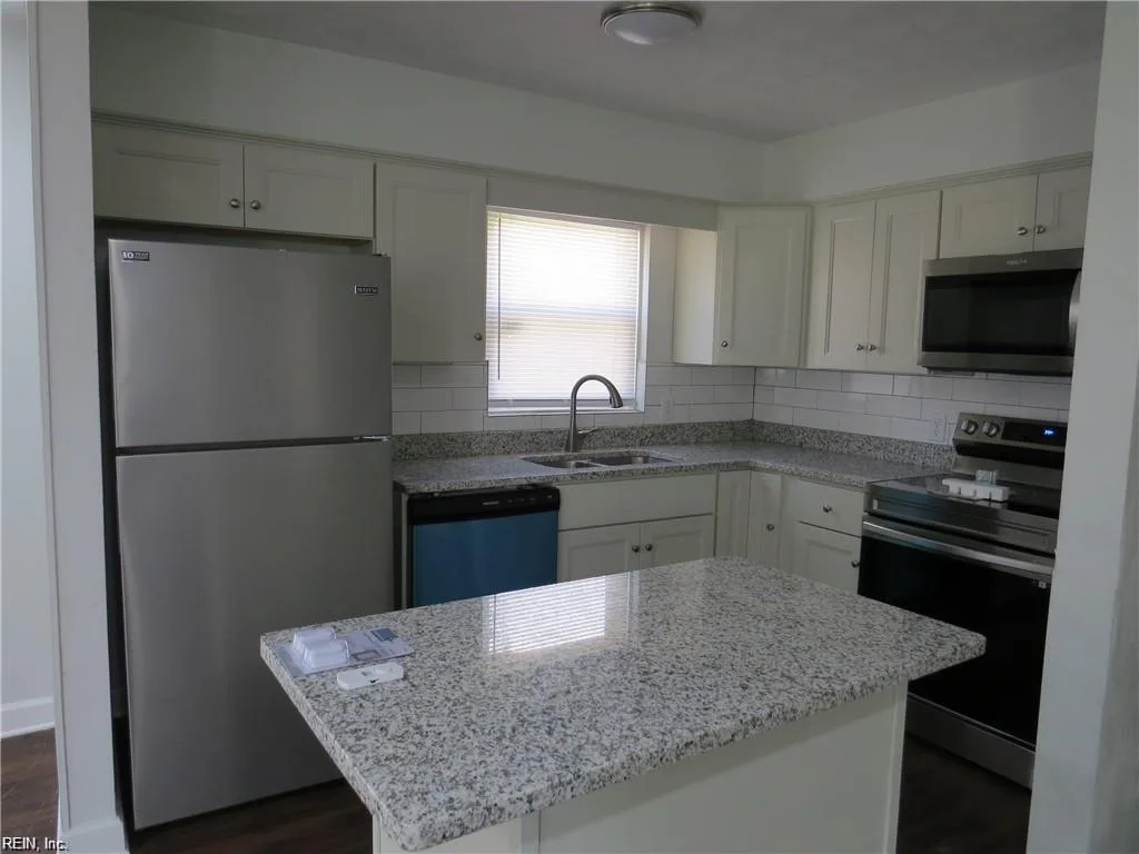 3553 Seay AVE #A, NORFOLK VA 23502 - Photo 5