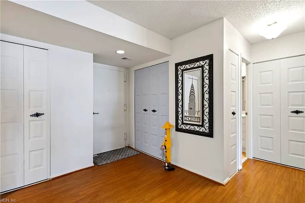 2830 Shore DR #412, VIRGINIABEACH VA 23451 - Photo 4