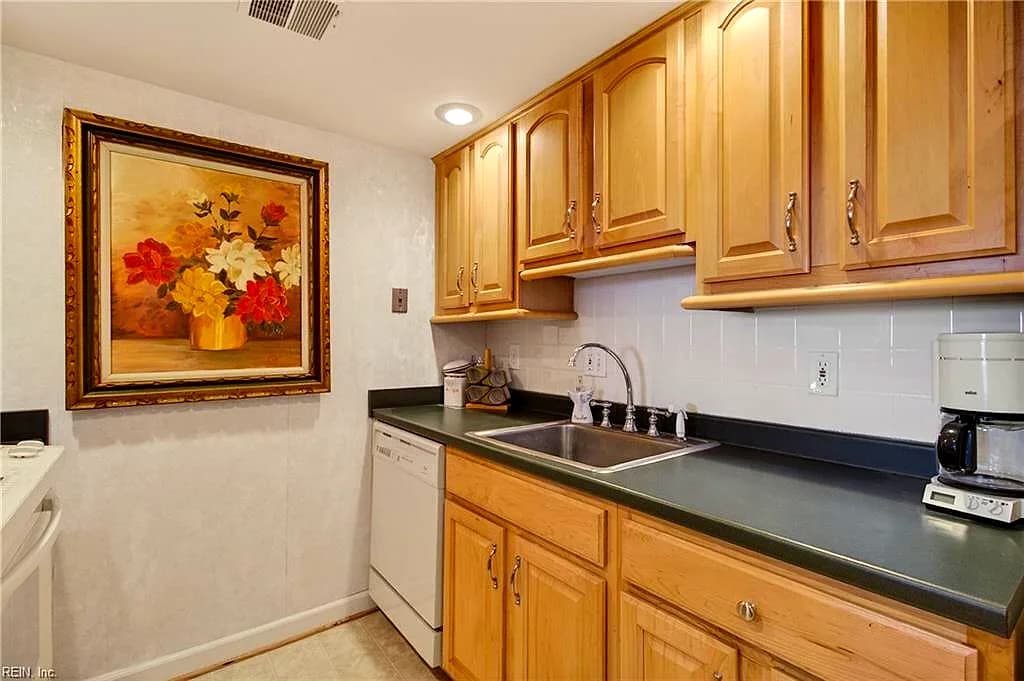2830 Shore DR #412, VIRGINIABEACH VA 23451 - Photo 5