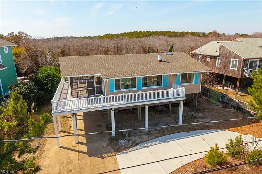 2573 Sandpiper RD, VIRGINIA BEACH VA 23456