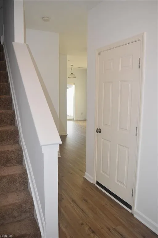 109 Chambers RD, NEWPORTNEWS VA 23602 - Photo 4