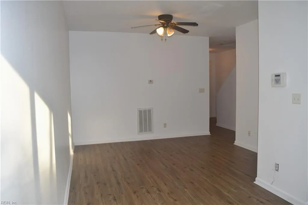 109 Chambers RD, NEWPORTNEWS VA 23602 - Photo 5