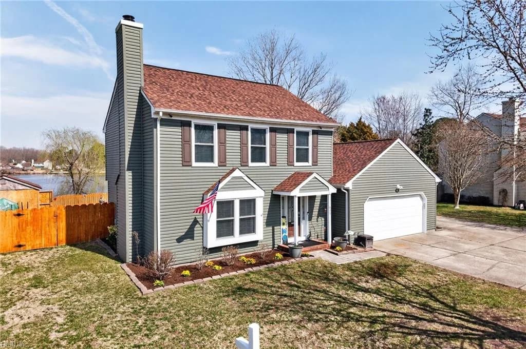633 Creekwood DR, CHESAPEAKE VA 23323 - Photo 2