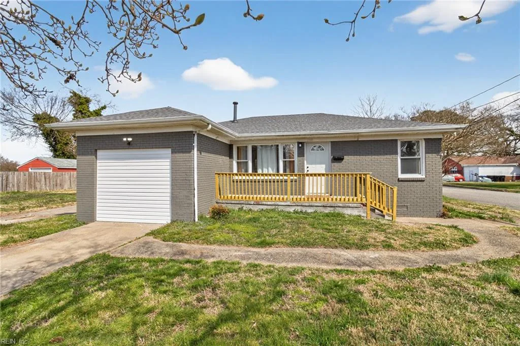 600 Phillips AVE, Portsmouth — 3 bed Residential, 1,644 sqft