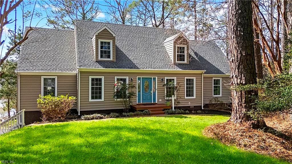 102 Kay CT, CARROLLTON VA 23314 - Main photo