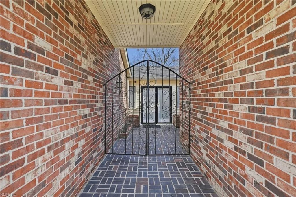 506 Carters Grove CT, HAMPTON VA 23663 - Photo 5