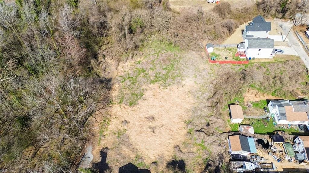 328 N Lloyd ST, SUFFOLK VA 23439 - Photo 3